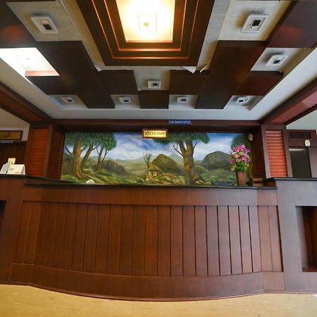 Hotel Sky Park Mattanur Екстер'єр фото