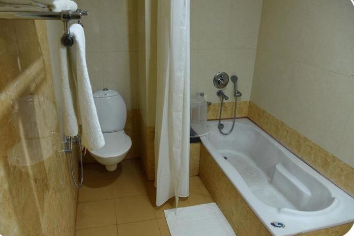 Hotel Sky Park Mattanur Екстер'єр фото